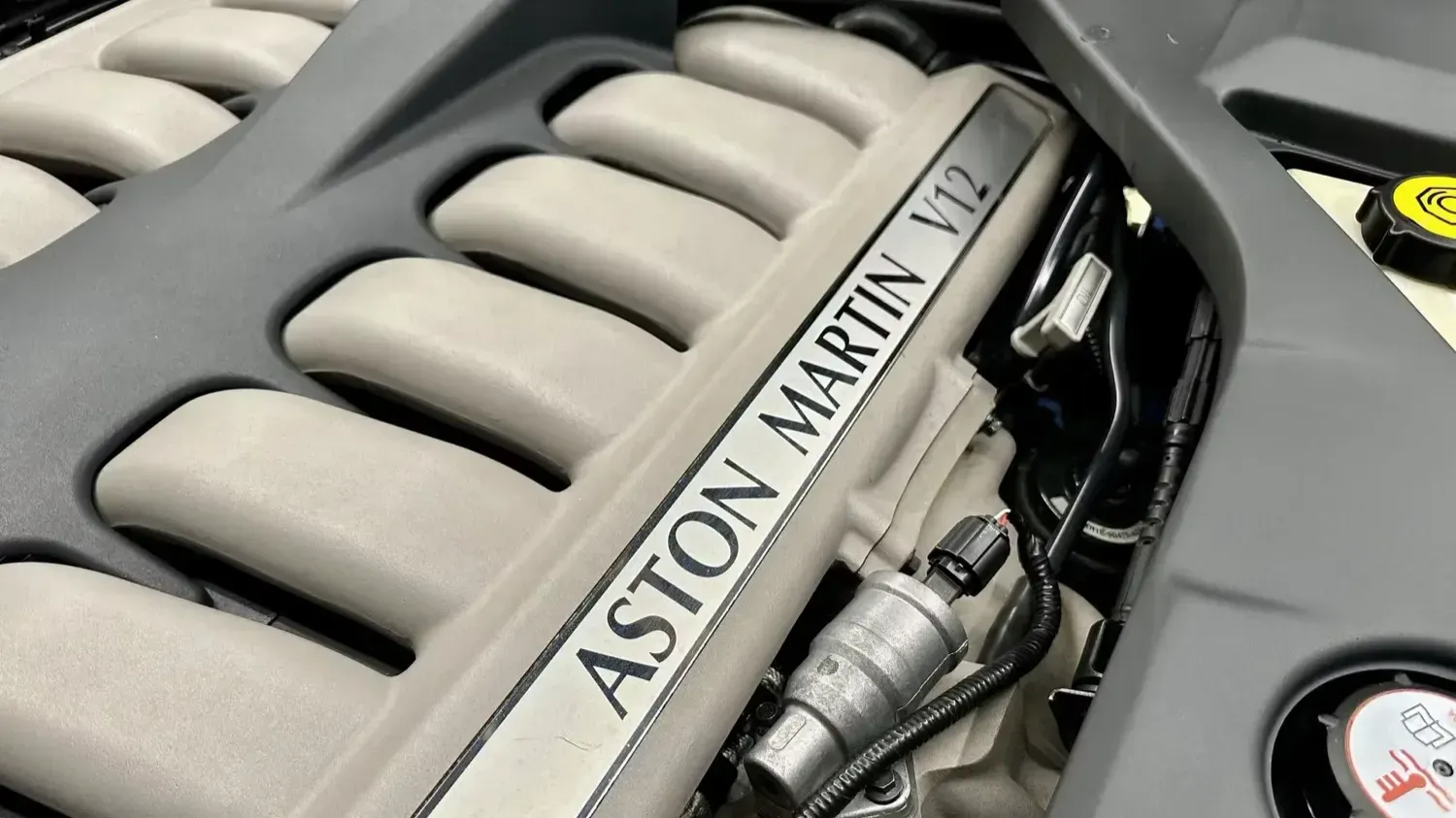 Aston Martin V12 Engine